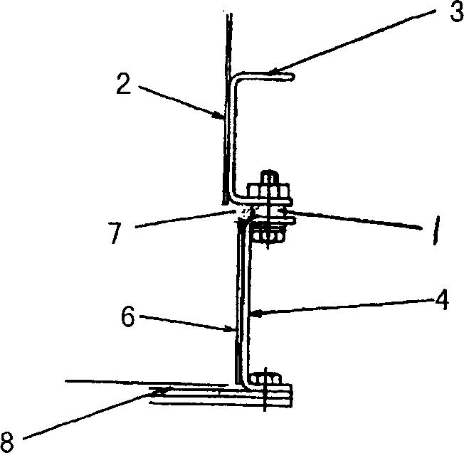 Lower ventilating structure of elevator car