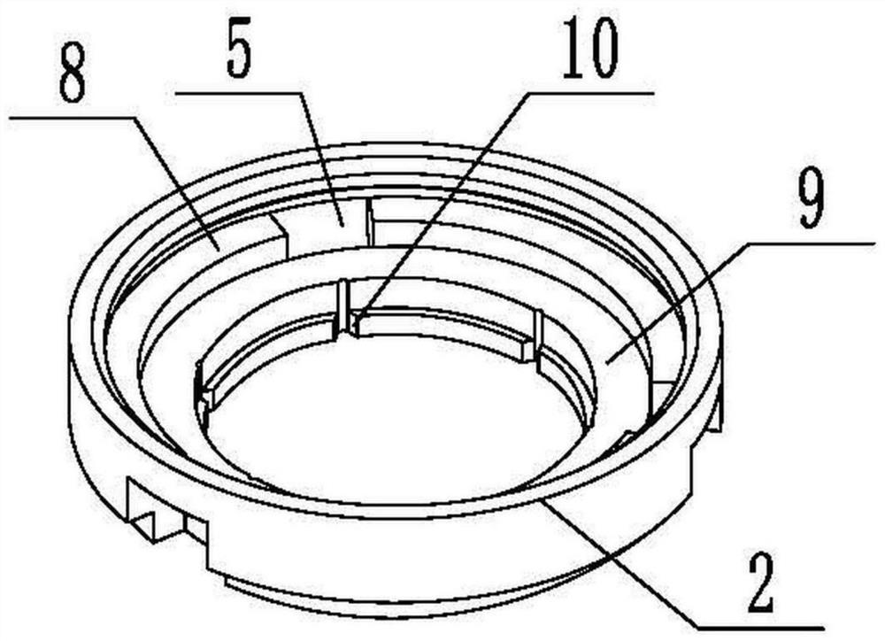 Pipe connector with clamping structure