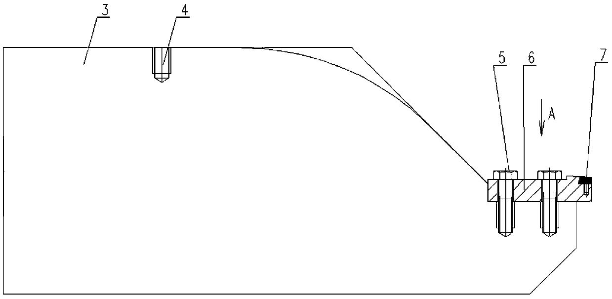 A processing method for deep and narrow annular grooves on the stepped end face of a stepped shaft