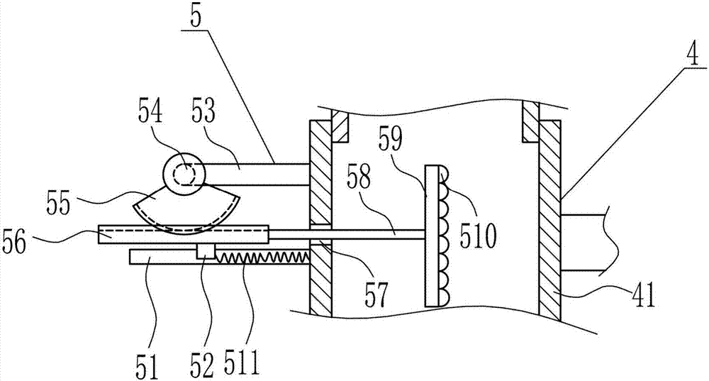 Efficient crushing device for petroleum coke