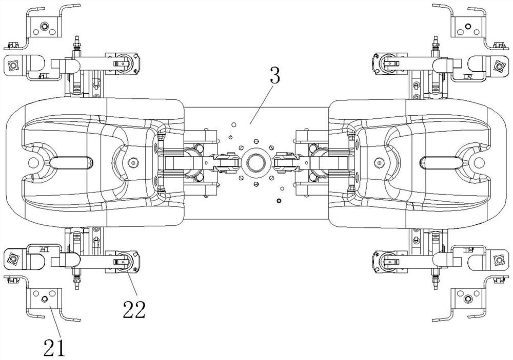 Welding clamp and matched feeding and discharging tool thereof