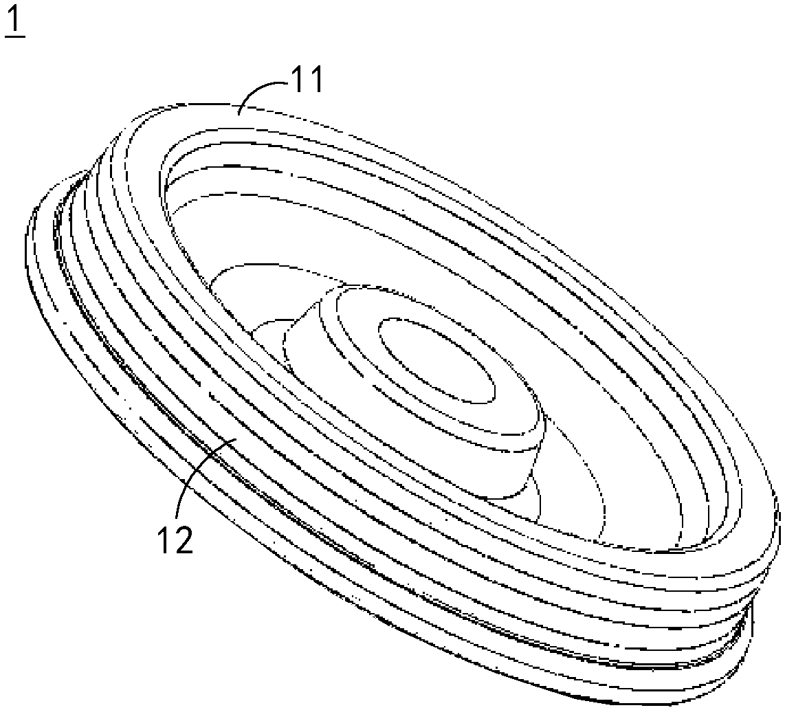 Railway vehicle wheel and heat treatment method thereof