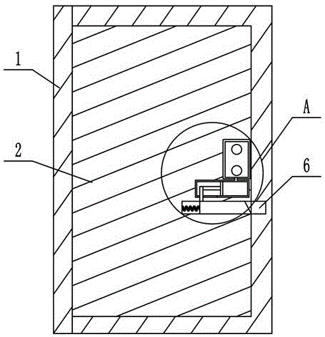 Safety door with door locking reminding function