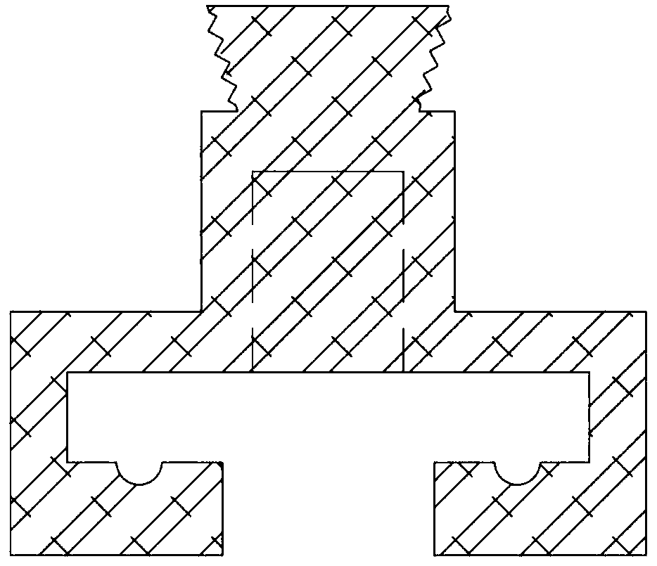 Tunnel embedded groove mold locking device