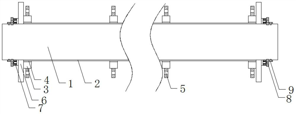 A chain grate machine with adjustable axial clearance