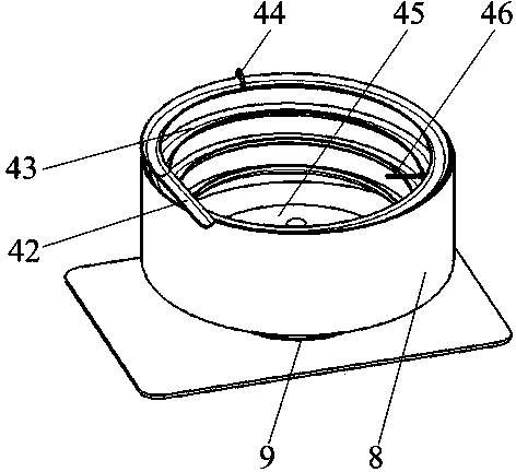 Walnut feeding, conveying, isolating and shelling all-in-one machine