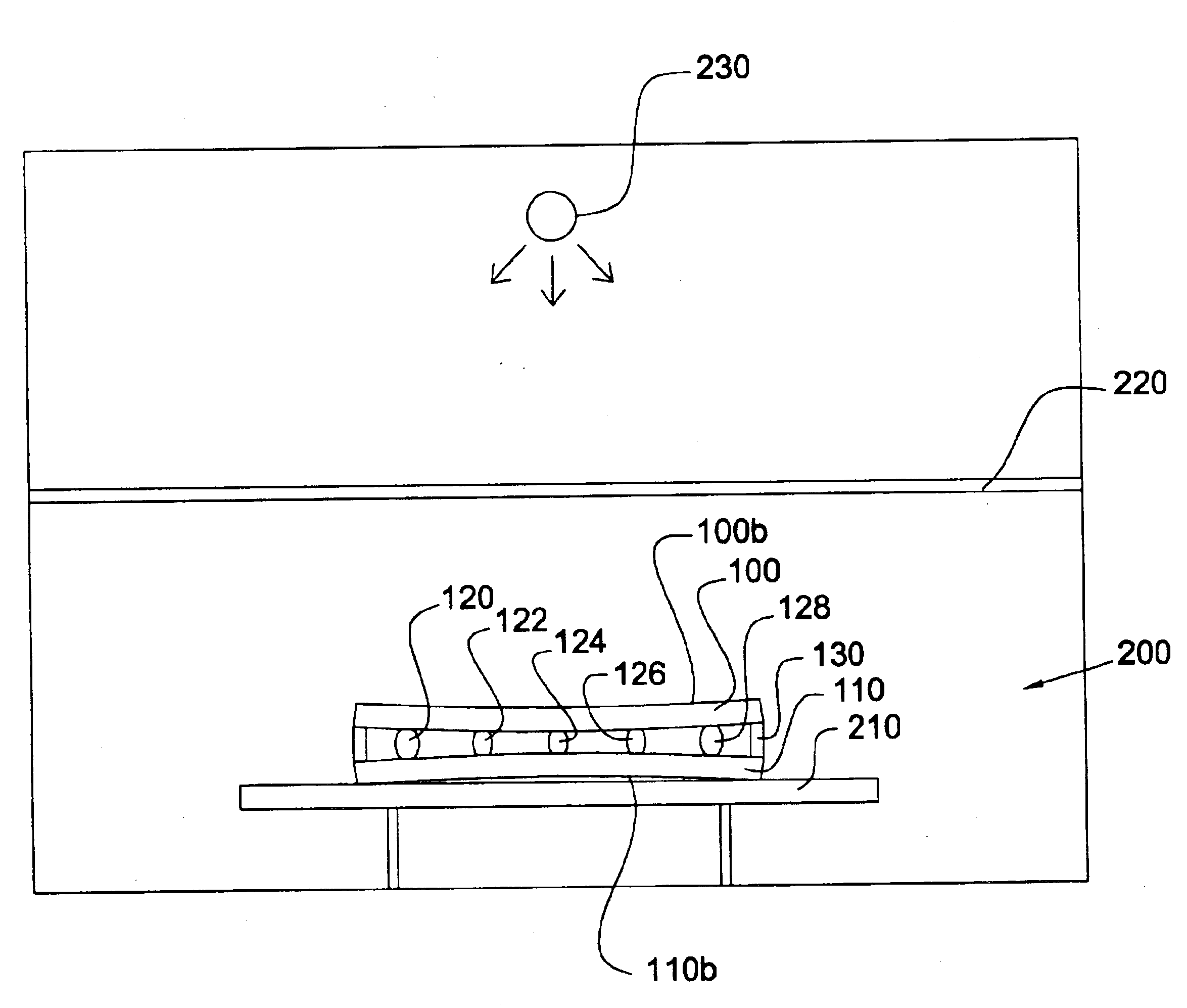 Liquid crystal display having a concave substrate and manufacturing method thereof