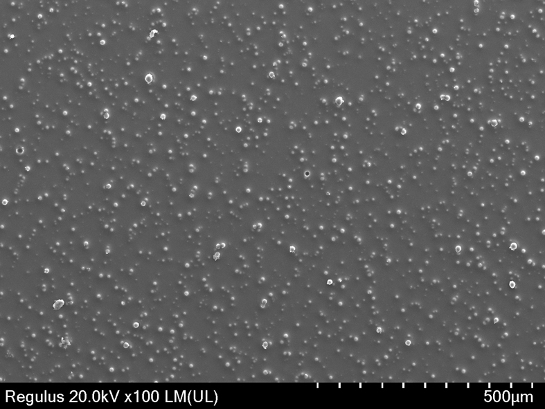 Layered coating type scratch-resistant coating reflecting film and preparation method thereof