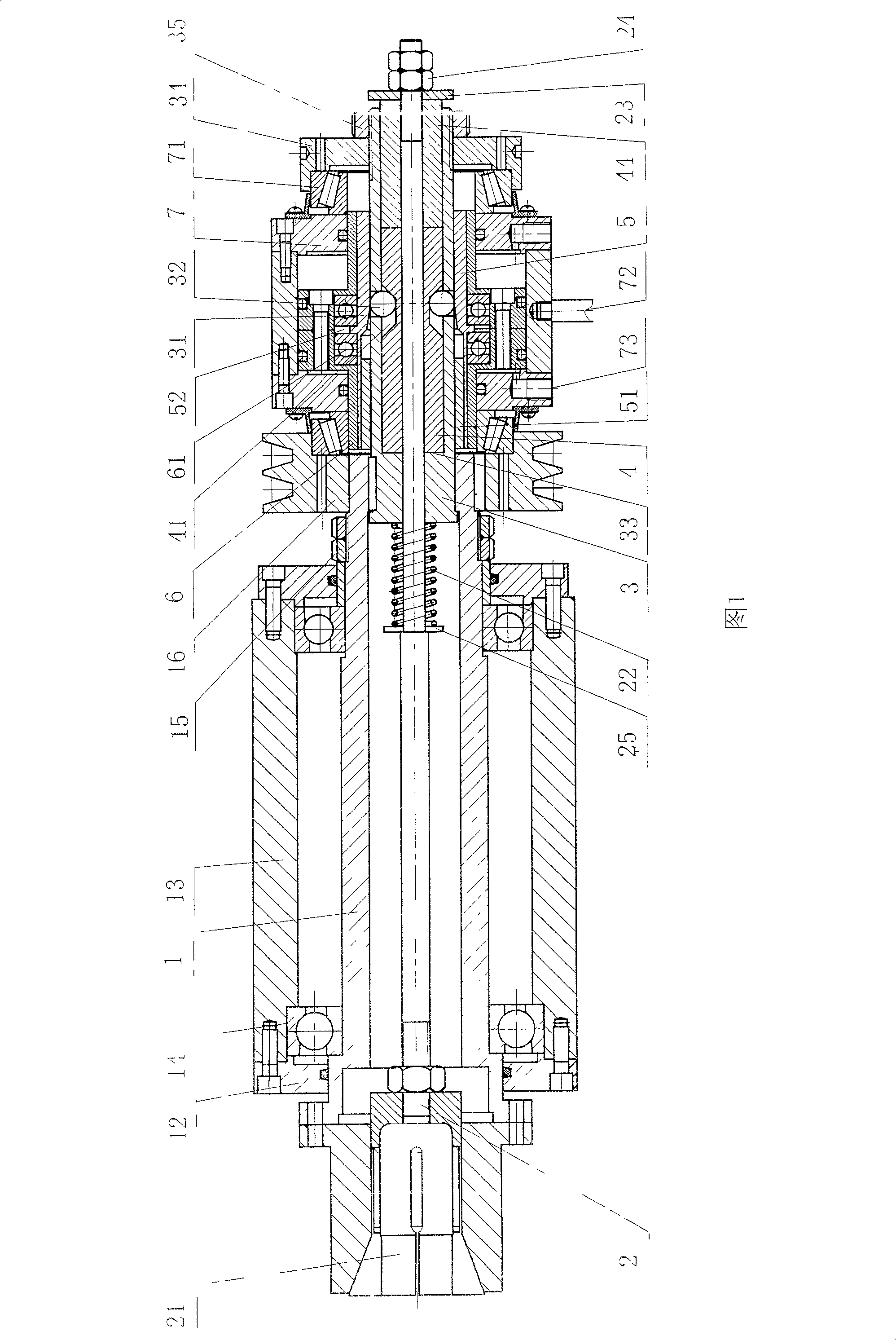 Air clamper in use for principal axis of lathe