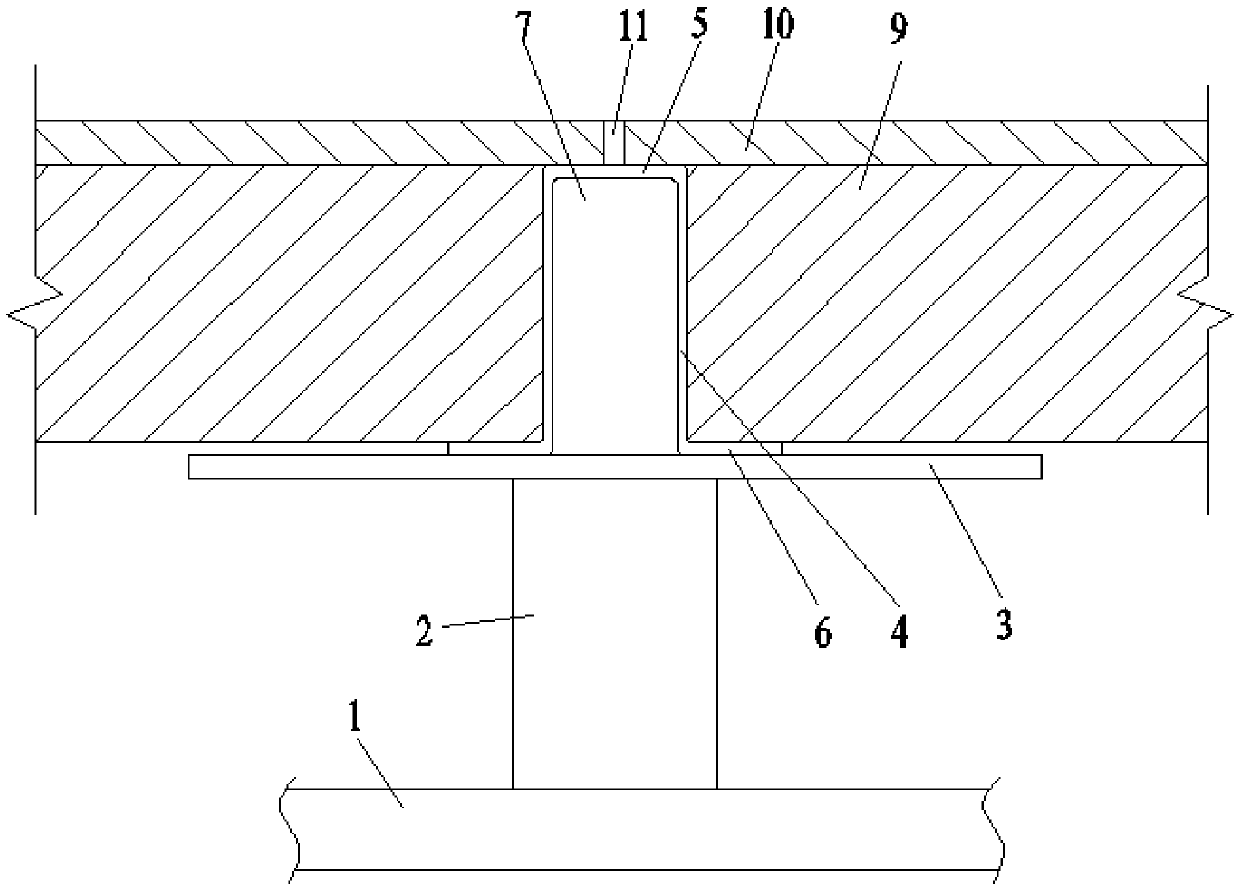 Raised floor and connecting structure thereof