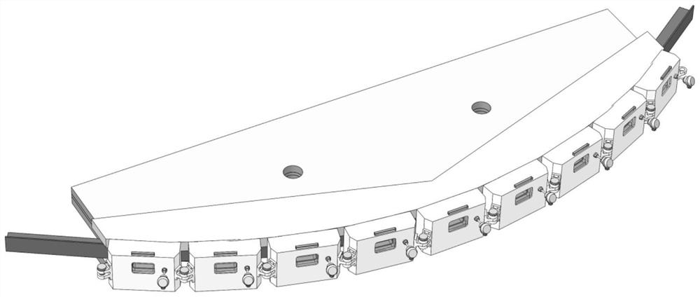 A kind of thermal insulation tooling for hot drawing and bending of profiles