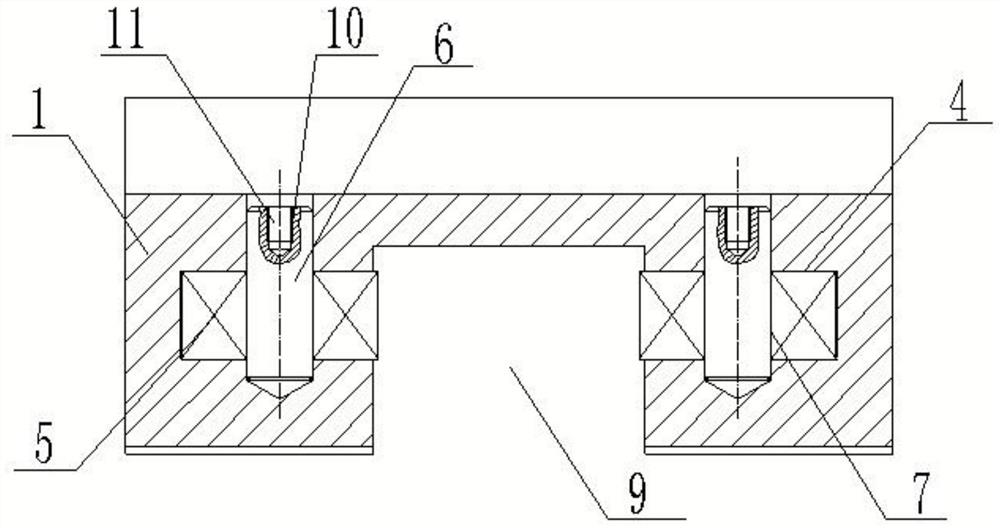 Combined reciprocating vane and axial vane pump thereof