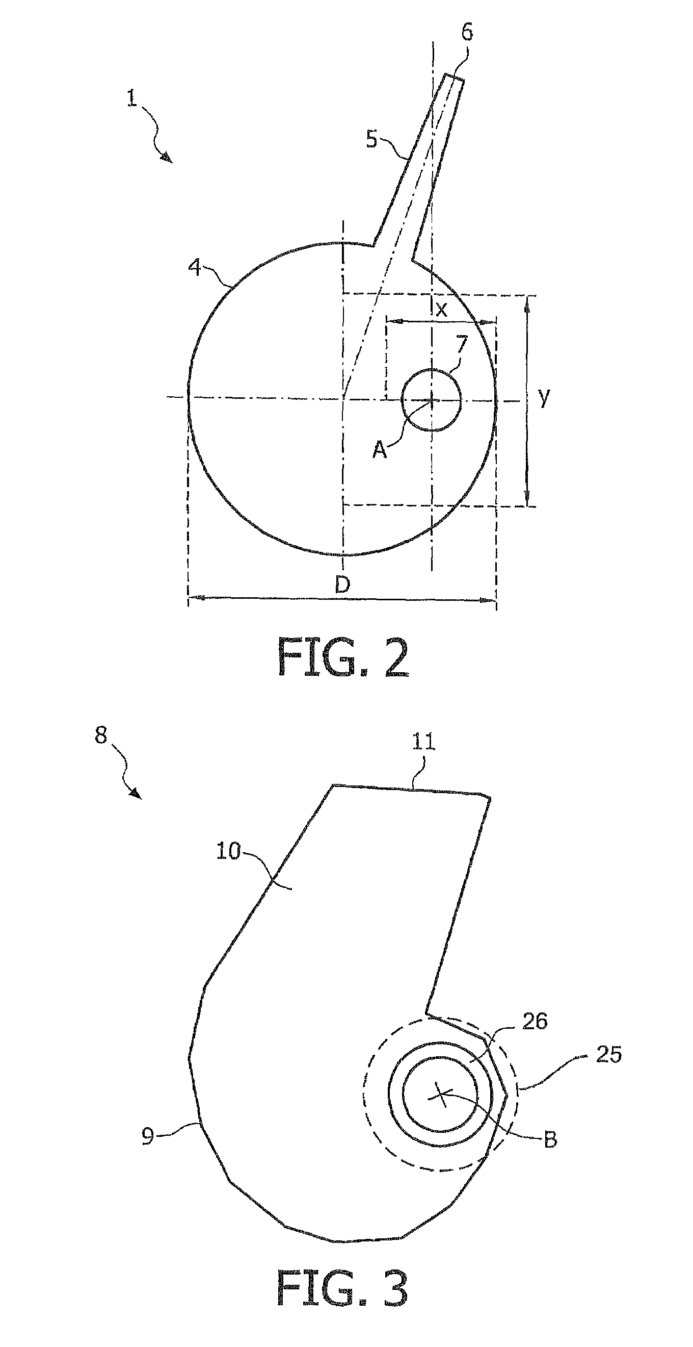 Apparatus for continually skimming off a top layer of a body of liquid