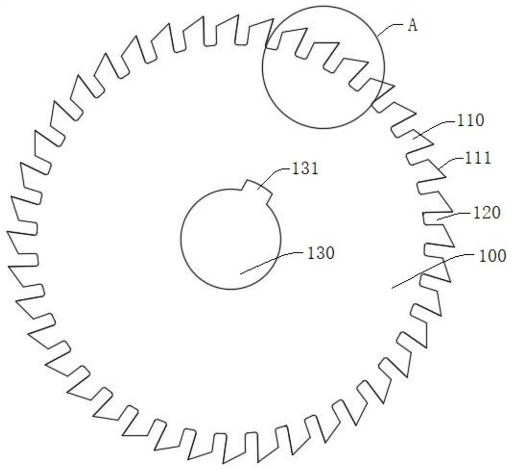 A round-toothed knife for a plastic pulverizer and its grinding tool