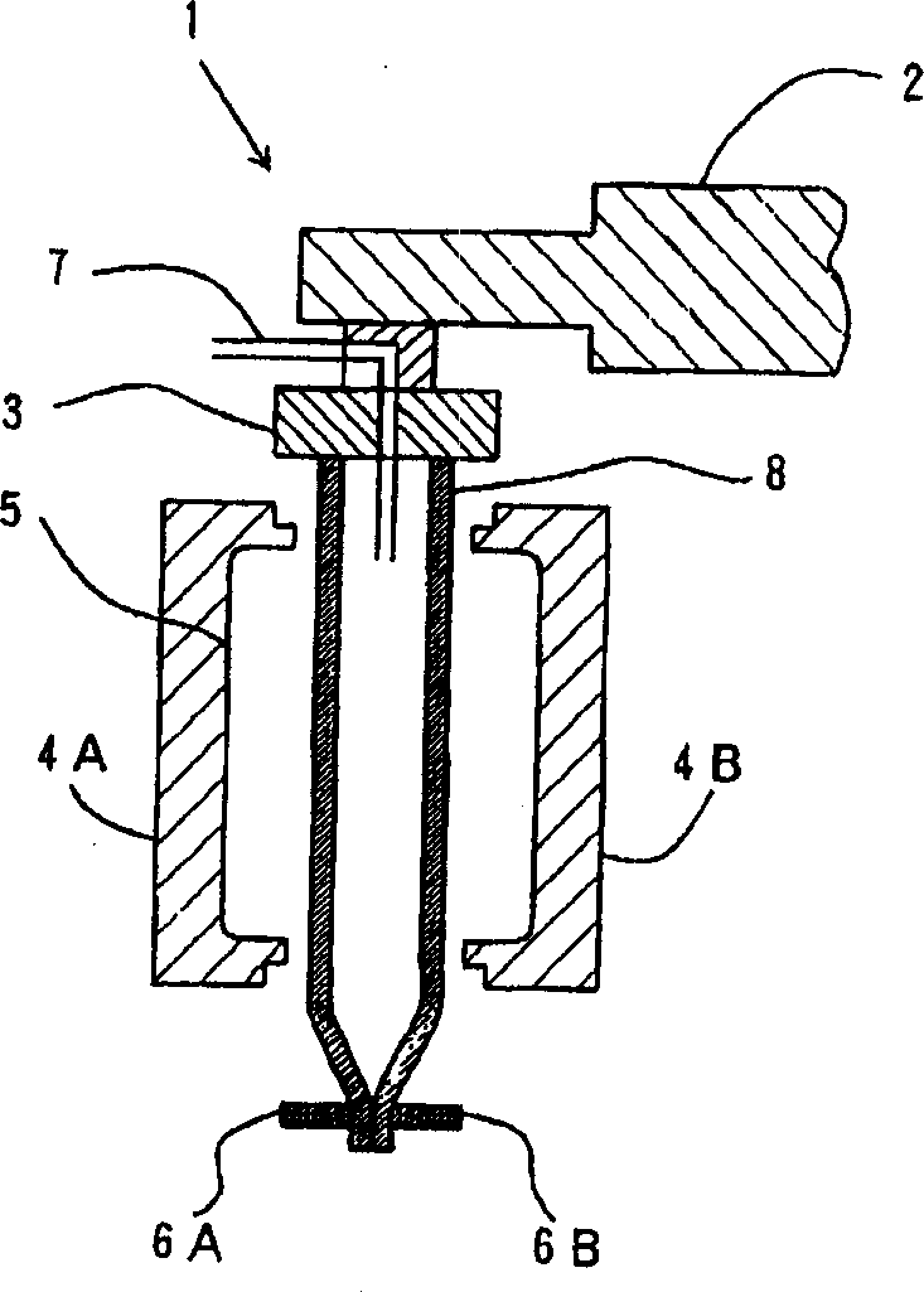 Blow molding method and blow molded product