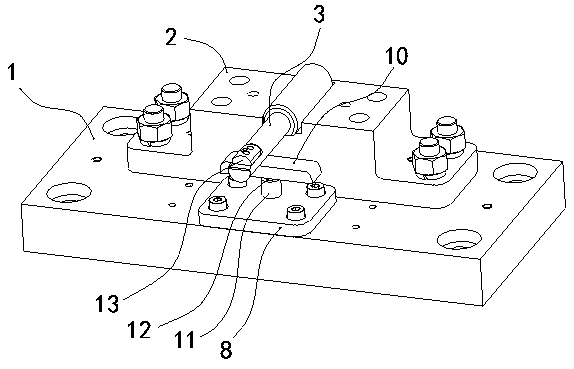 Thin-wall steel pipe clamping device