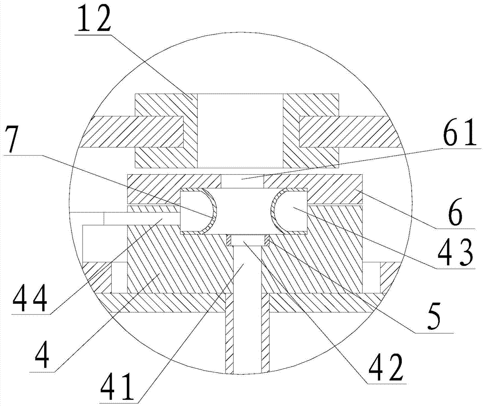 Automatic sealing exhaust equipment for solar vacuum pipe