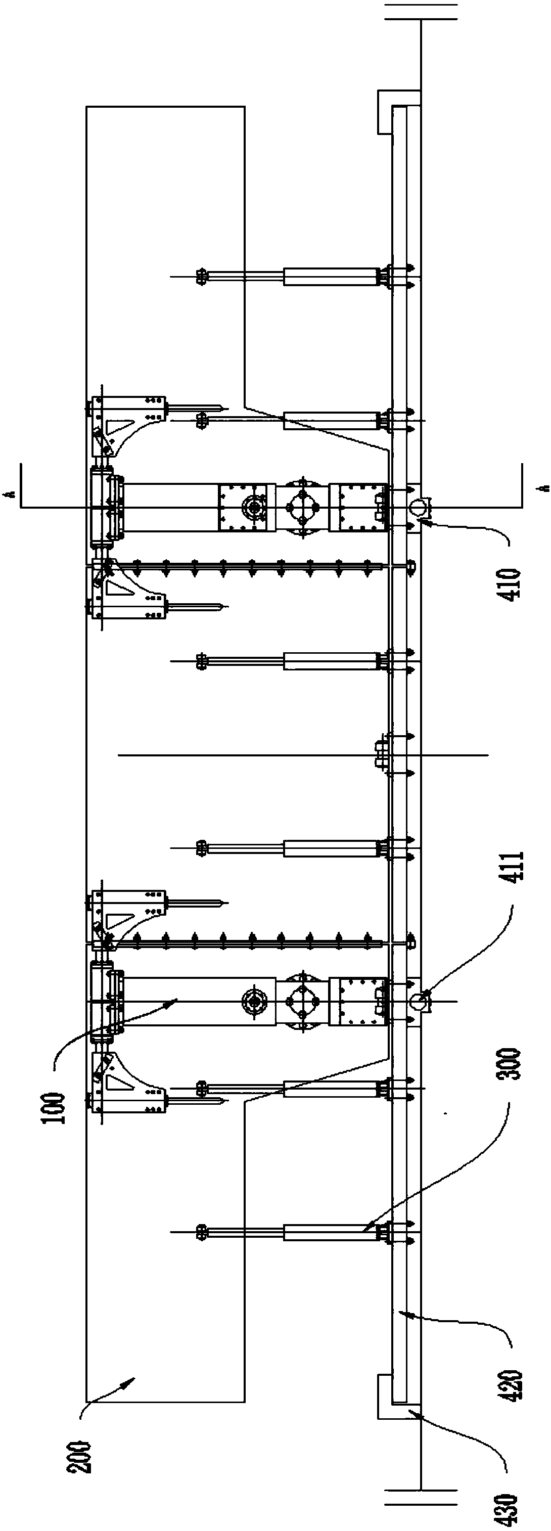 Coal wall side crushing device of coal mining machine with large mining height