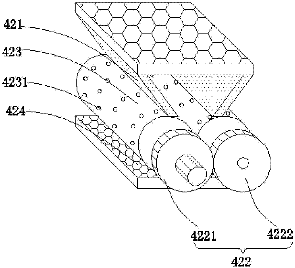 Glass breaking device for glass recycling