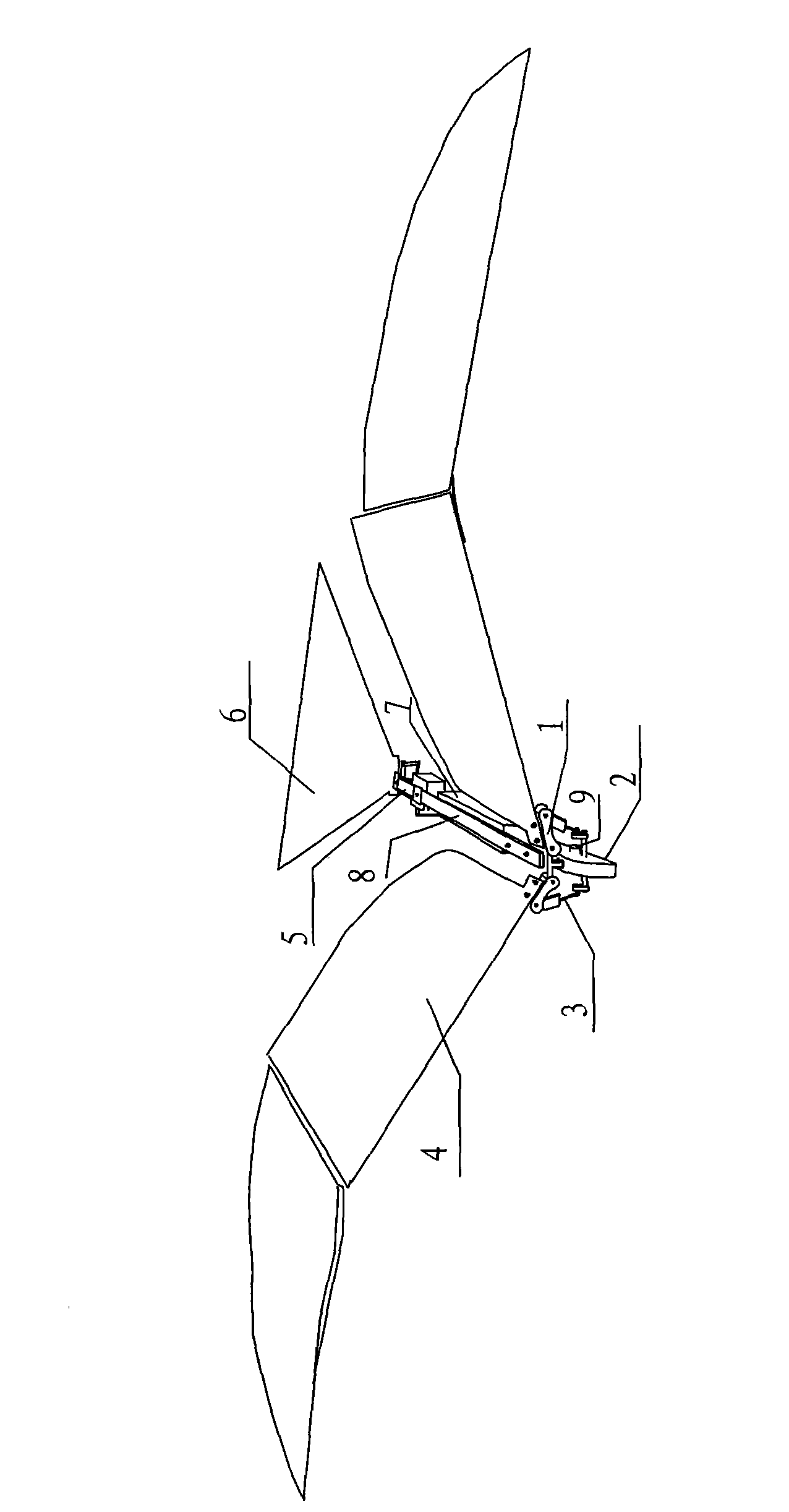 Bidirectional synchronous automatic turning flapping-wing aircraft