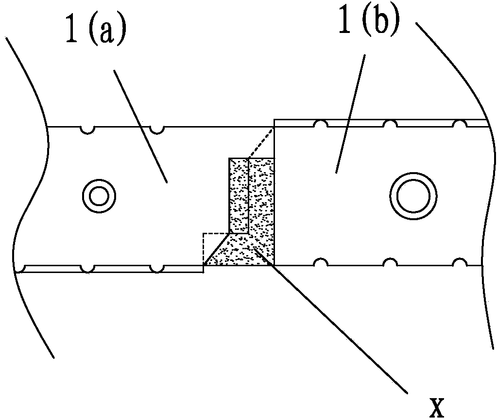 Improved brick structure for grate cooler parapet