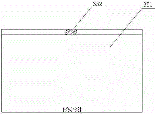 Enameled copper wire cleaning device and method of using enameled copper wire cleaning device for cleaning copper wires