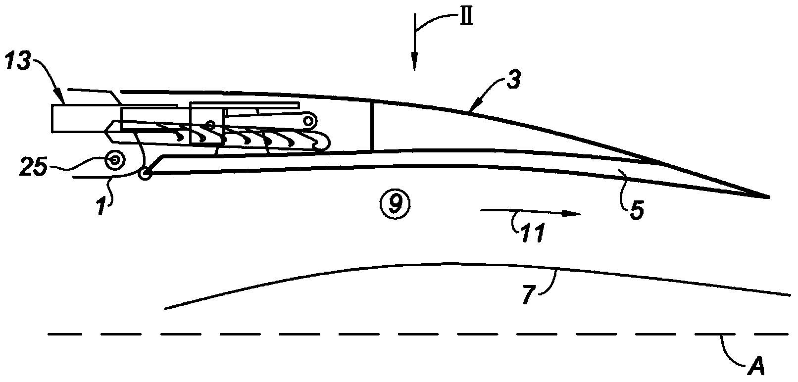 Thrust reverser with pivoting grilles