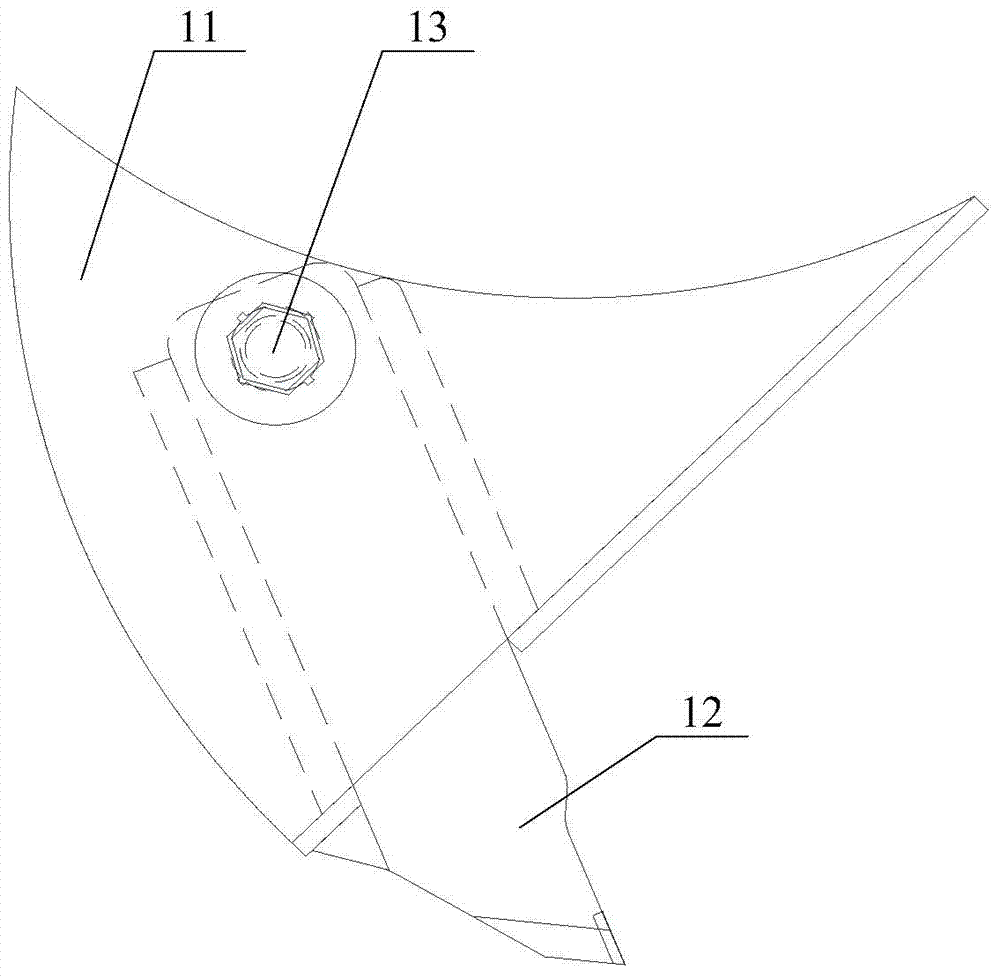 Feed crusher, crushing tooth roller and its crushing tooth assembly