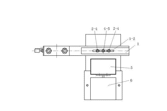 Mechanical arm device of centerless grinding machine