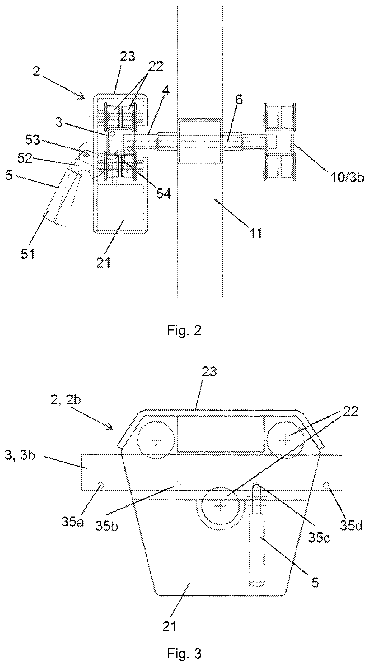 Arrangement and method for adjusting load in training equipment