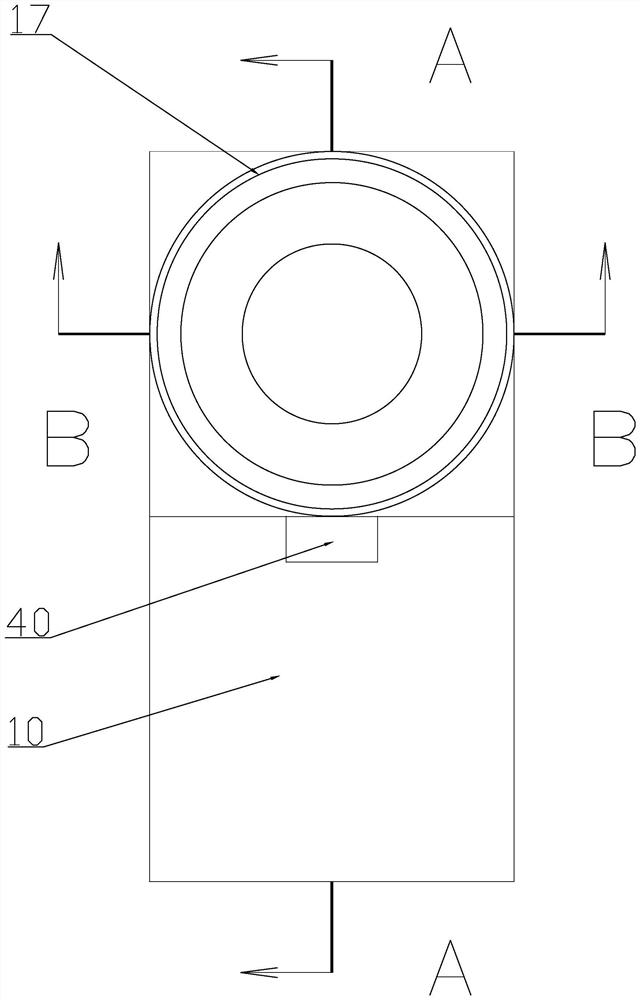 Animal oil refining equipment and refining method thereof