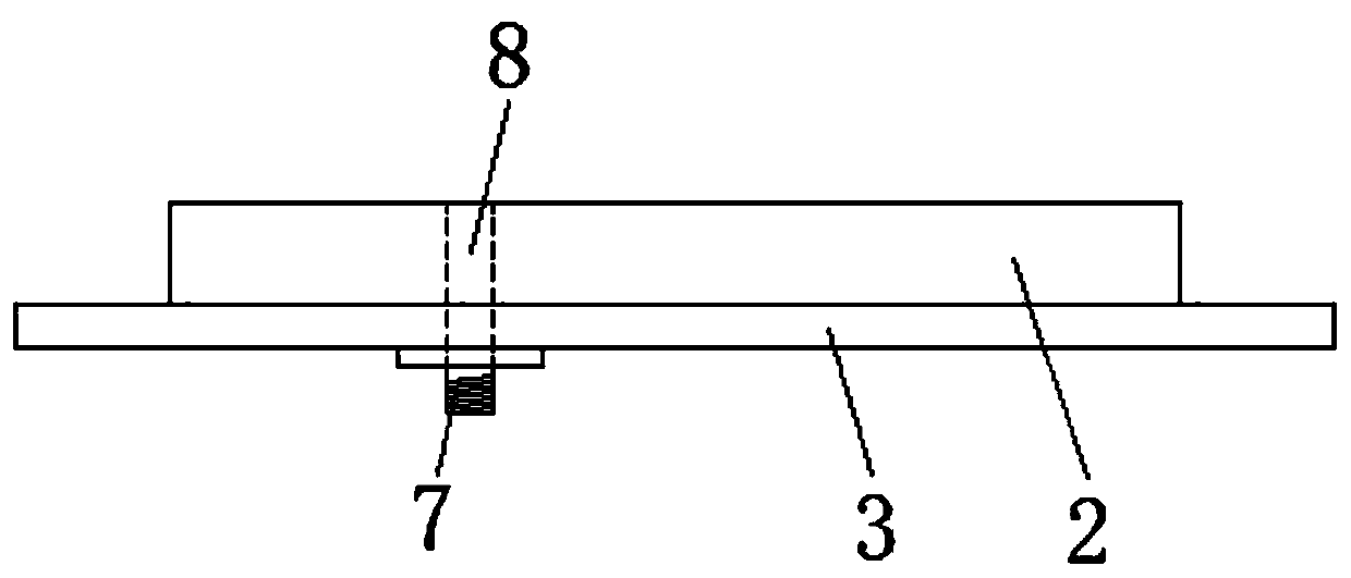 Ultrathin half-wall short-circuit circular polarization top end radiation antenna