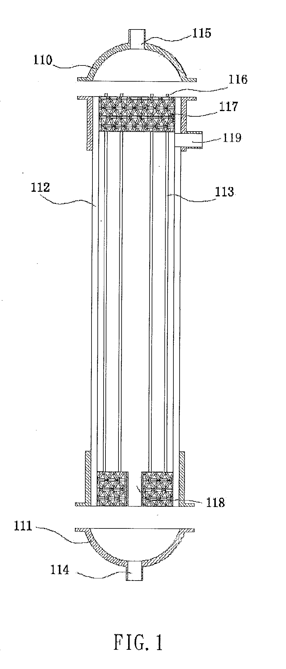 Replaceable hollow fiber membrane filter device