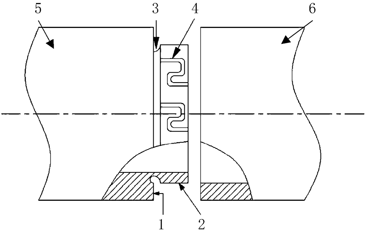 Circular seam lock bottom connector and manufacturing and welding method thereof