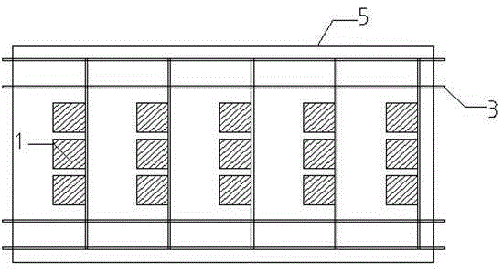 Inclined plate selective culture method and device for aerobic granular sludge