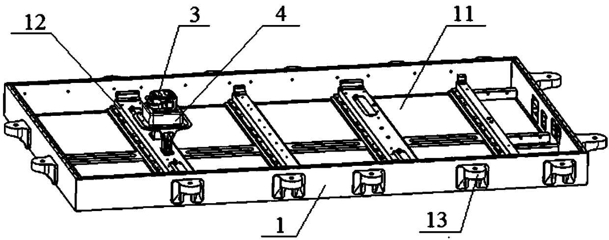 Electric vehicle and battery pack casing thereof