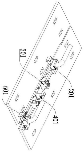 Road crack pouring device for municipal engineering