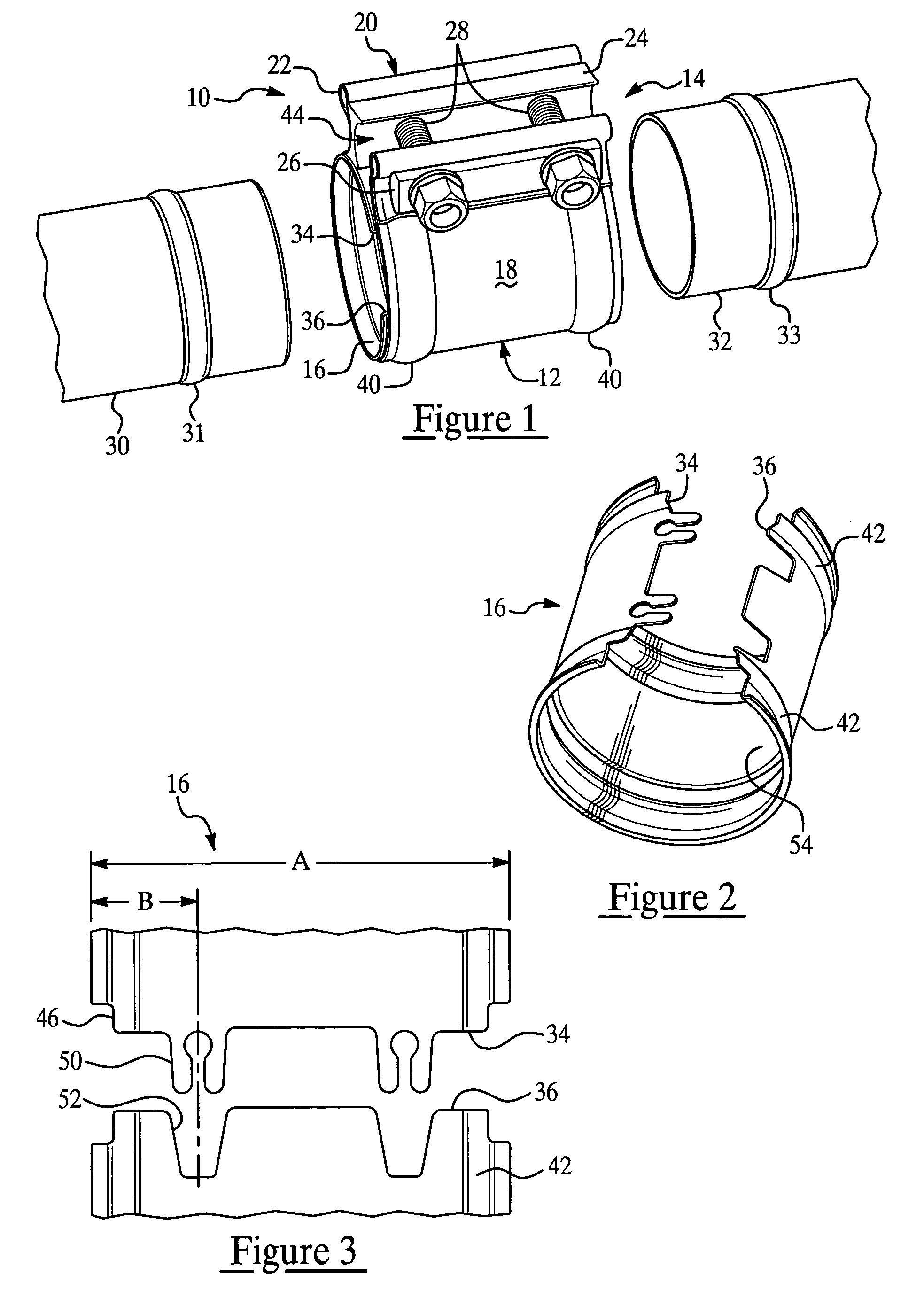 Ribbed pipe clamp with sealing sleeve