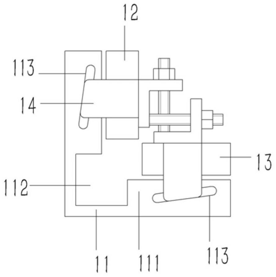 A combined connector for square pipes