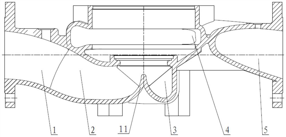 Pump body of vertical pipeline pump capable of reducing hydraulic losses