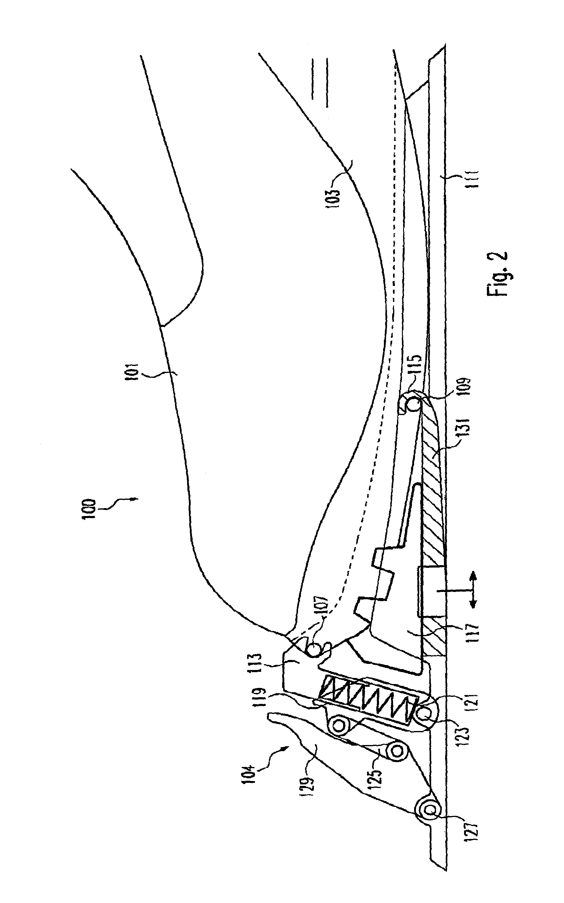 Arrangement comprising a ski binding and a ski boot