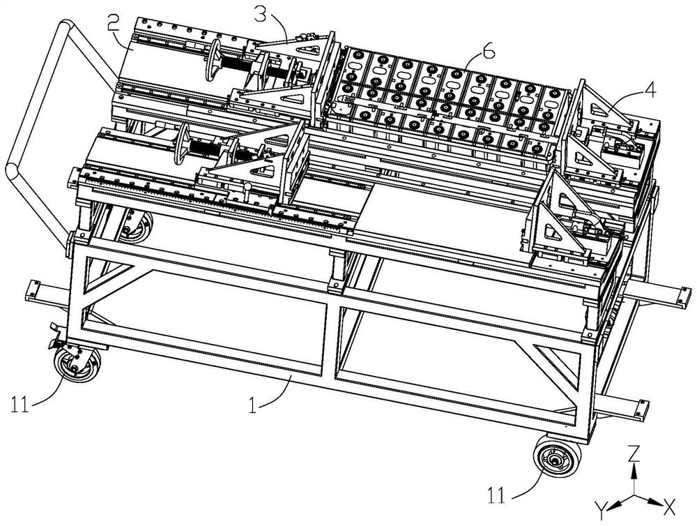 Assembling device and assembling method