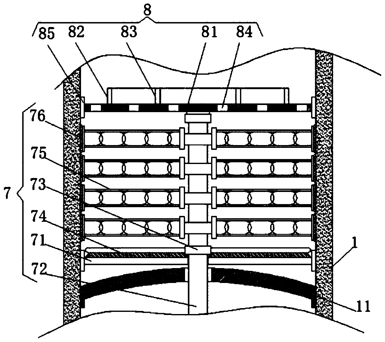 Household noodle soup raw material making device and method based on torque friction effect