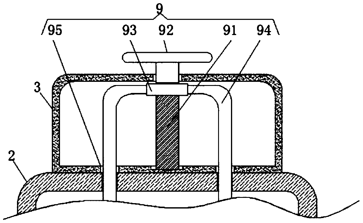 Household noodle soup raw material making device and method based on torque friction effect