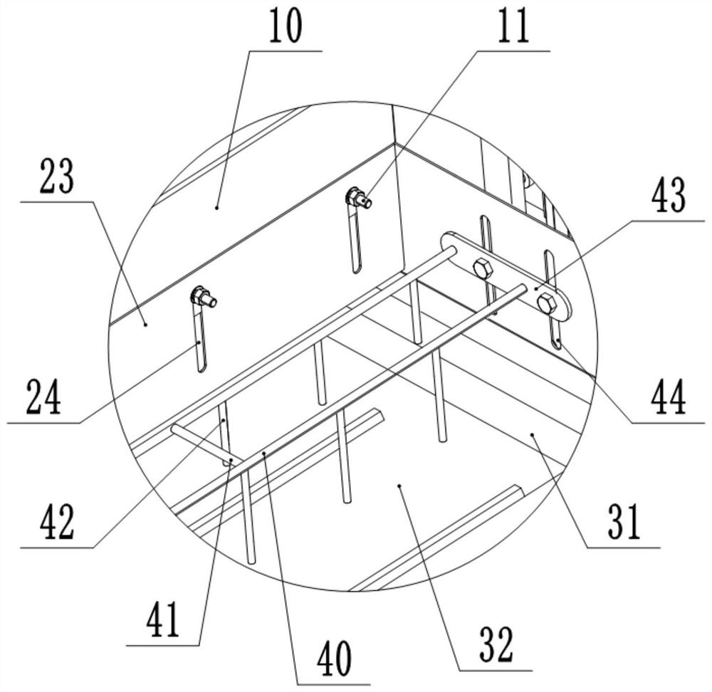 Vinasse stacking fermentation material scattering device, system and method