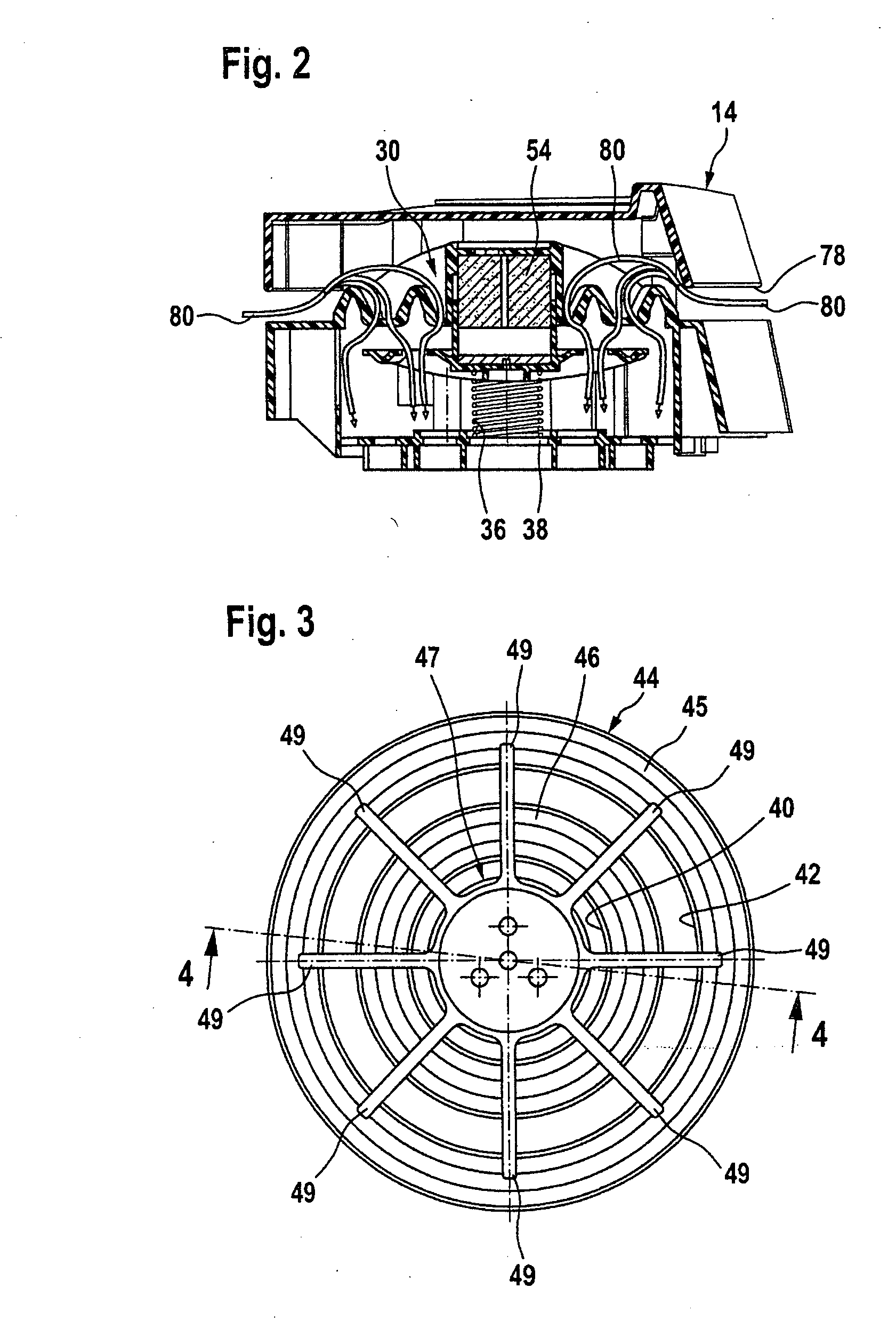 Method for cleaning the filters of a vacuum Cleaner and vacuum cleaner for carrying out said method