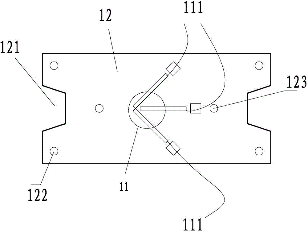 Device and method for concrete interior strain testing