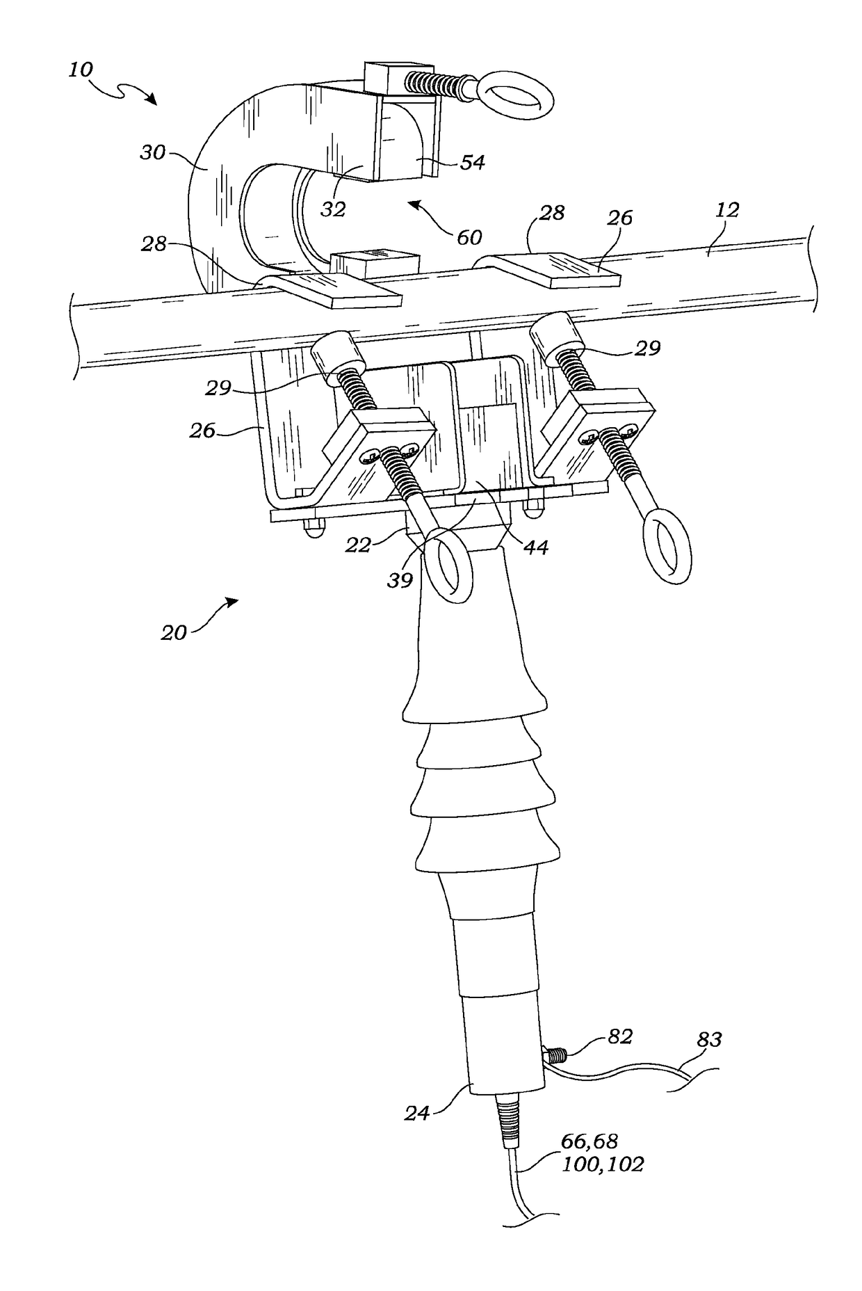 Electro-optic current sensor with high dynamic range and accuracy