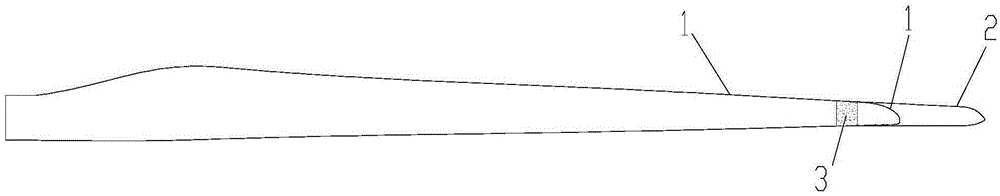 Blade tip improvement or repairing method of wind turbine blade and blade tip lengthened section structure