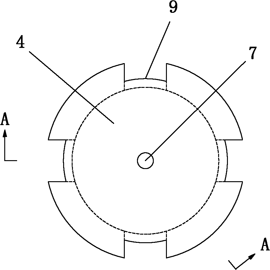 Plane sensor used for detecting strain between asphalt road surfaces